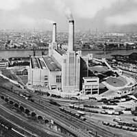 Click image for larger version. 

Name:	Battersea Power Station 1940.jpg 
Views:	45 
Size:	69.0 KB 
ID:	89744